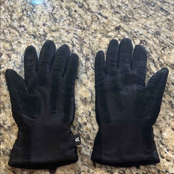 Black Suede Warm Women’s Gloves - Picture 11 of 13